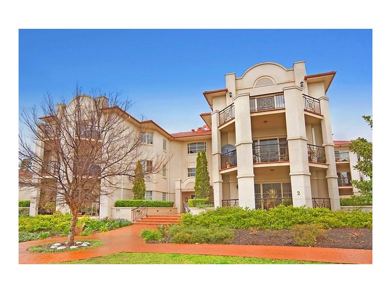8/2 Mortimer Lewis Drive, Huntleys Cove NSW 2111