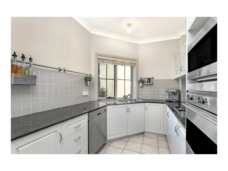 8/2 Mortimer Lewis Drive, Huntleys Cove NSW 2111