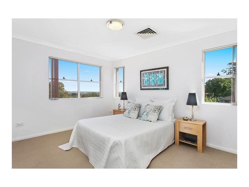 48 Hunterford Crescent, Oatlands NSW 2117