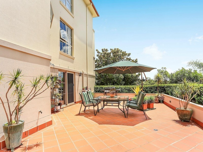 1/2 Mortimer Lewis Drive, Huntleys Cove NSW 2111