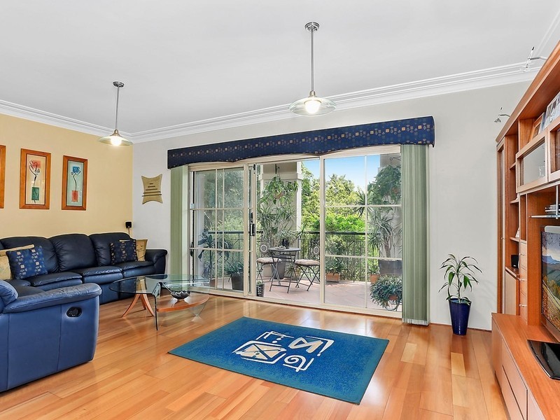 1/2 Mortimer Lewis Drive, Huntleys Cove NSW 2111
