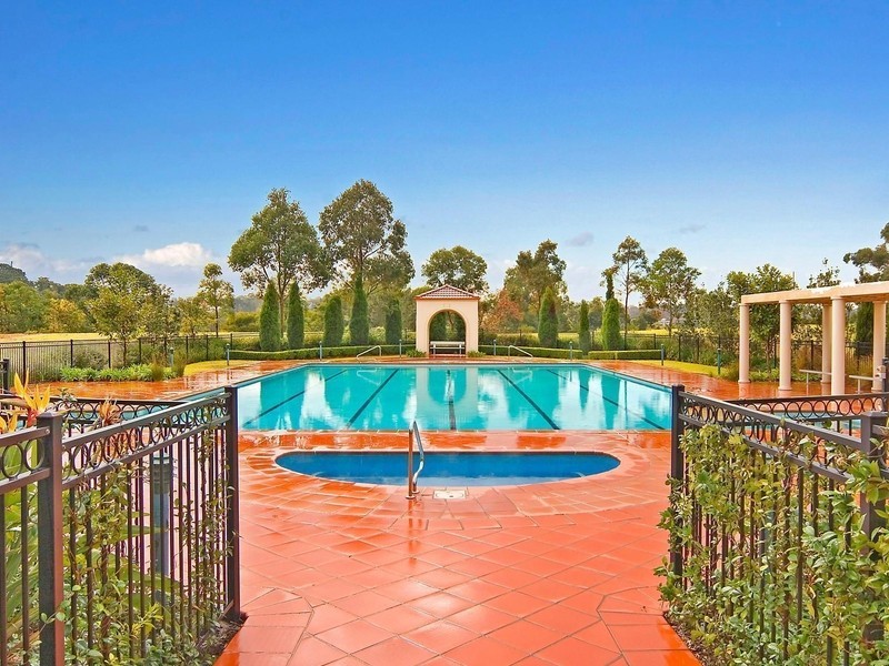 1/2 Mortimer Lewis Drive, Huntleys Cove NSW 2111