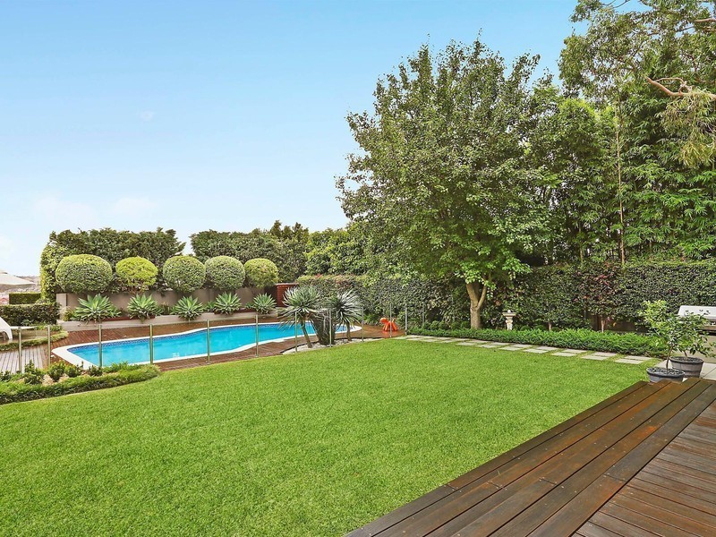 19 Prince Edward Parade, Hunters Hill NSW 2110