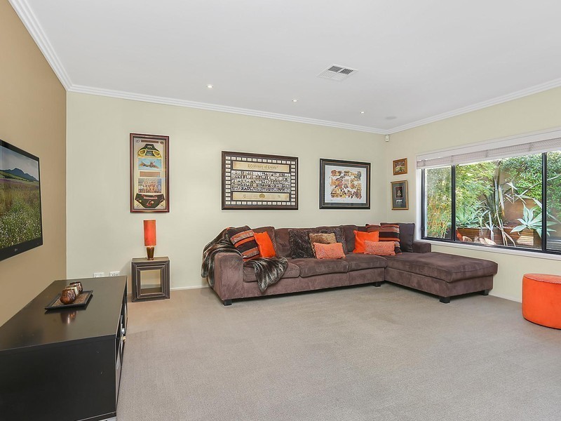 28 Finch Avenue, East Ryde NSW 2113