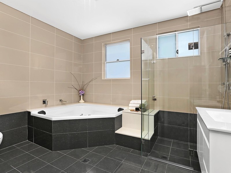 40 Charles Street, Ryde NSW 2112