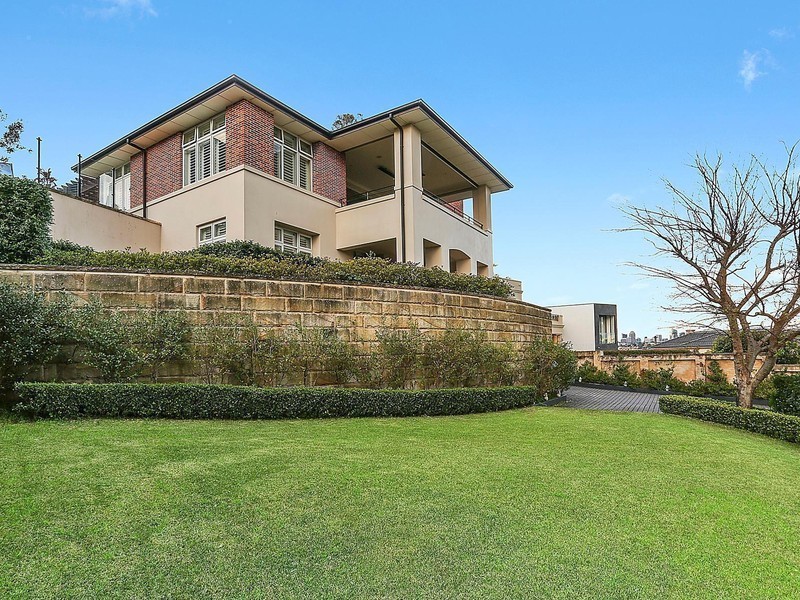 16 Wybalena Road, Hunters Hill NSW 2110