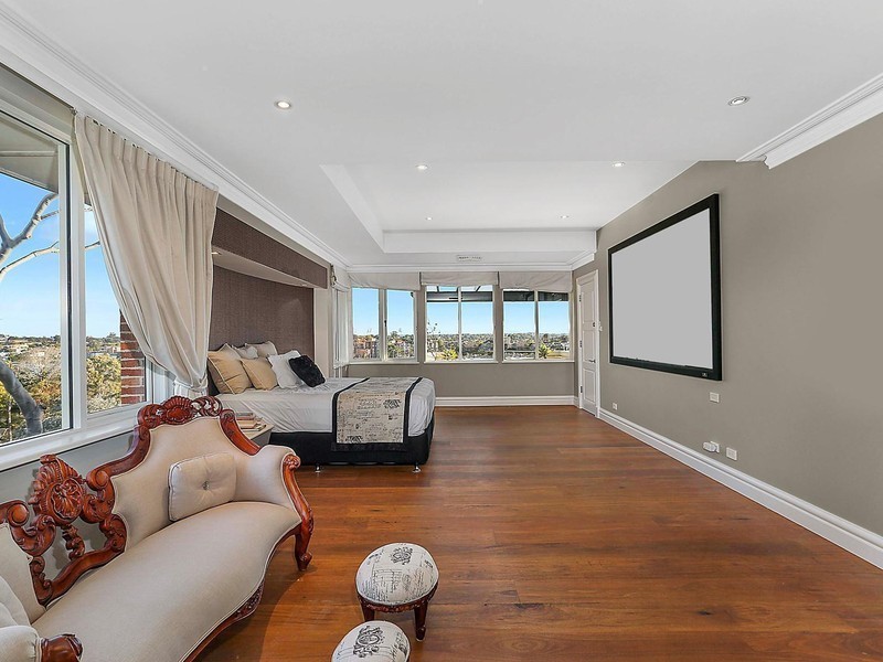 16 Wybalena Road, Hunters Hill NSW 2110