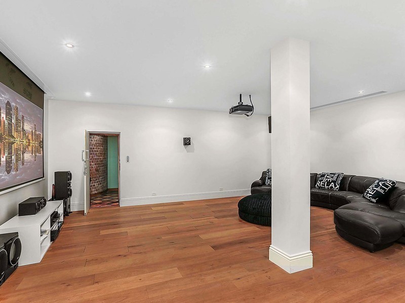 16 Wybalena Road, Hunters Hill NSW 2110