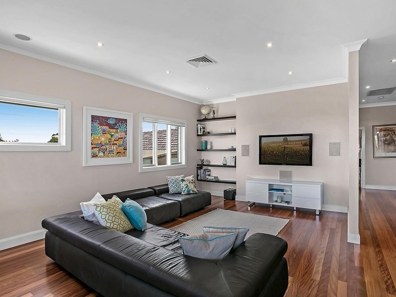 33 Sunnyside Street, Gladesville NSW 2111