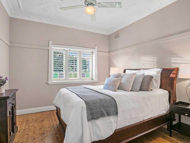 33 Sunnyside Street, Gladesville NSW 2111