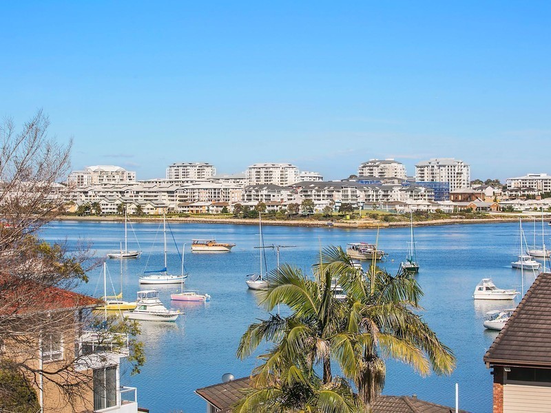 13 Beach Street, Tennyson Point NSW 2111