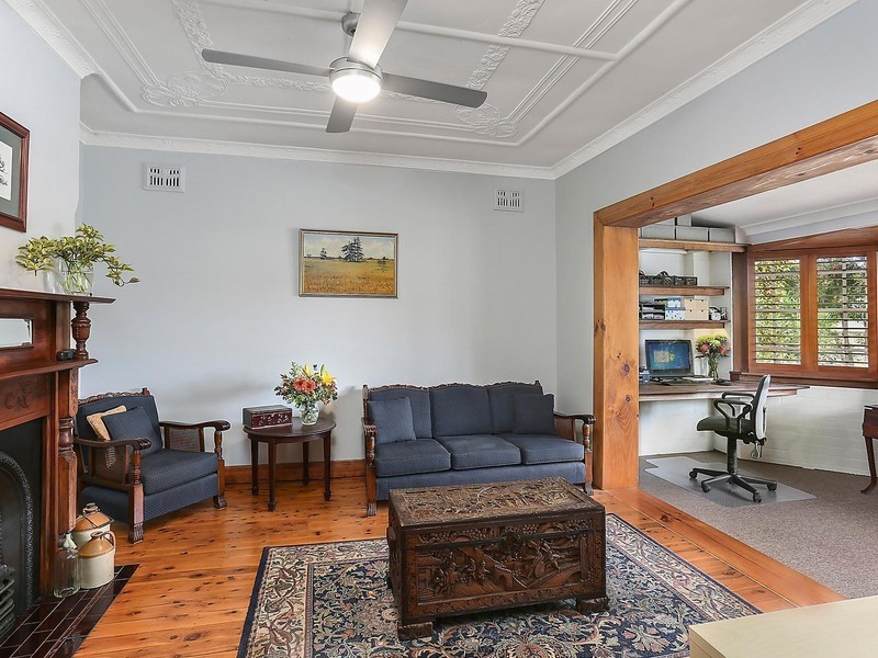 9 Diggers Avenue, Gladesville NSW 2111