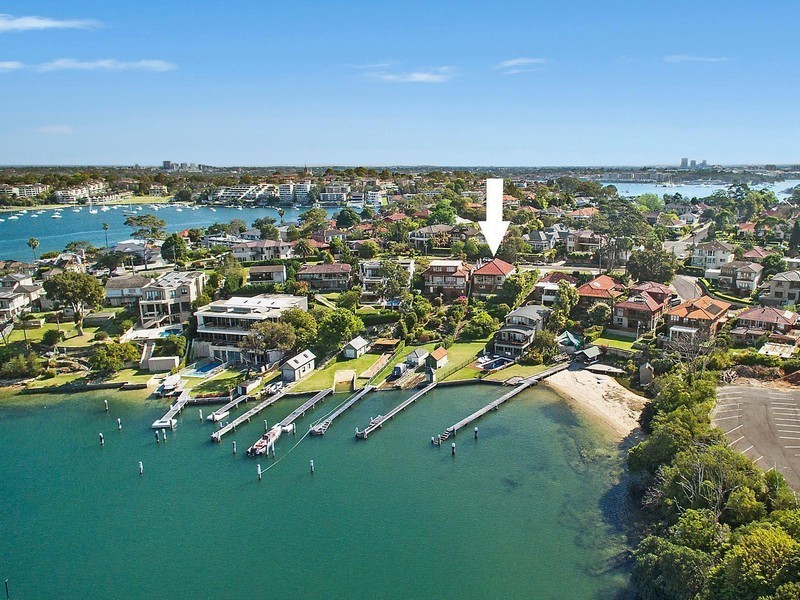 8 William Street, Henley NSW 2111