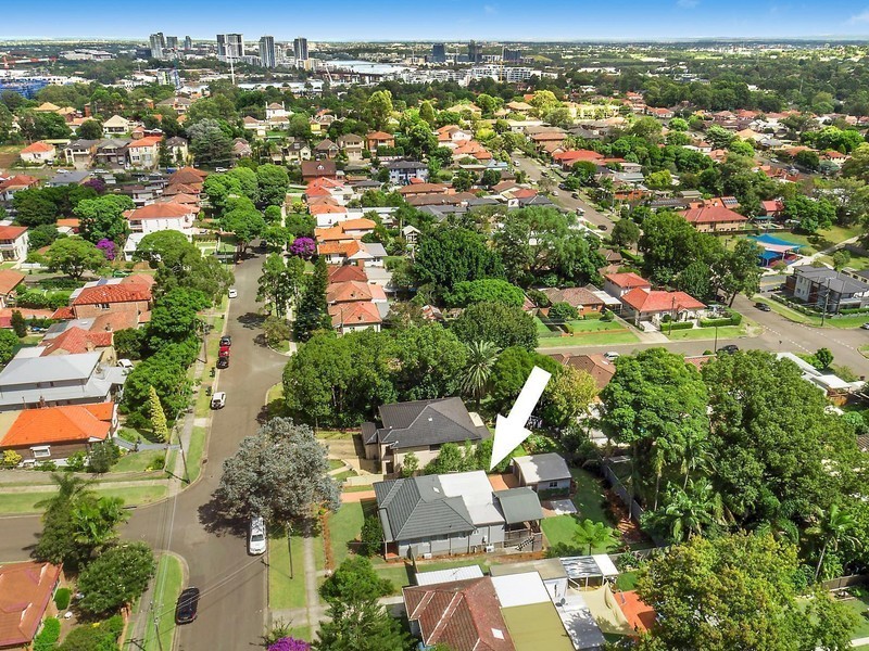 13 Addington Avenue, Ryde NSW 2112