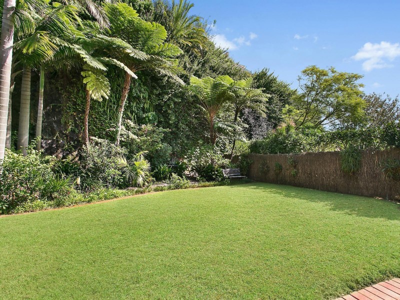 23 Le Vesinet Drive, Hunters Hill NSW 2110