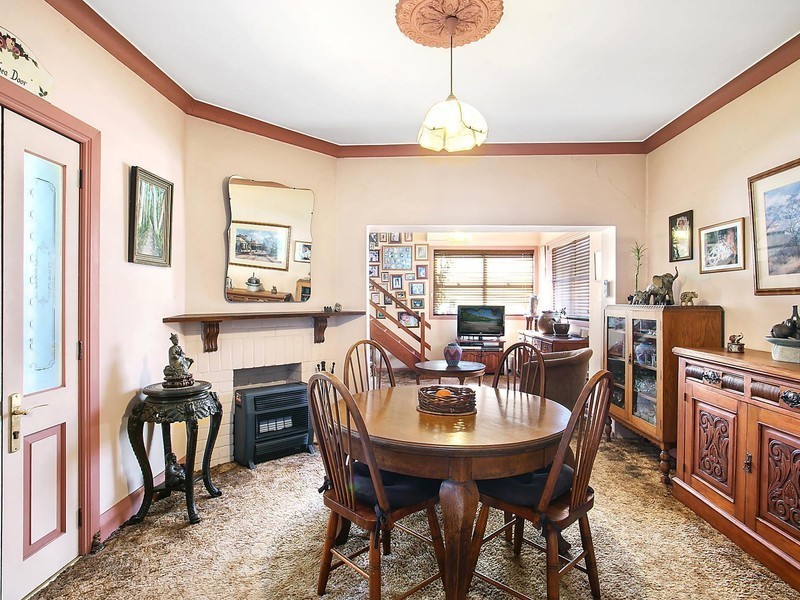 10 Lyndhurst Street, Gladesville NSW 2111