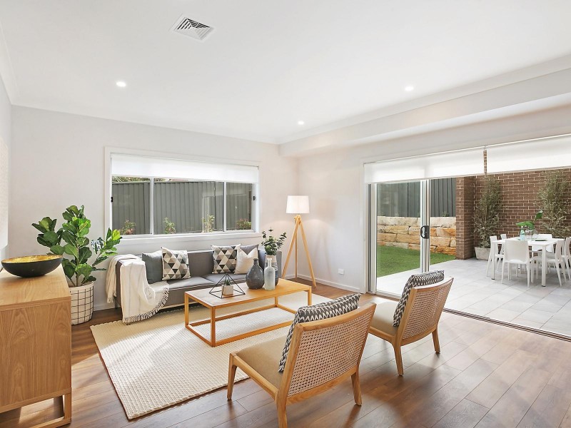 19 Dobson Crescent, Ryde NSW 2112