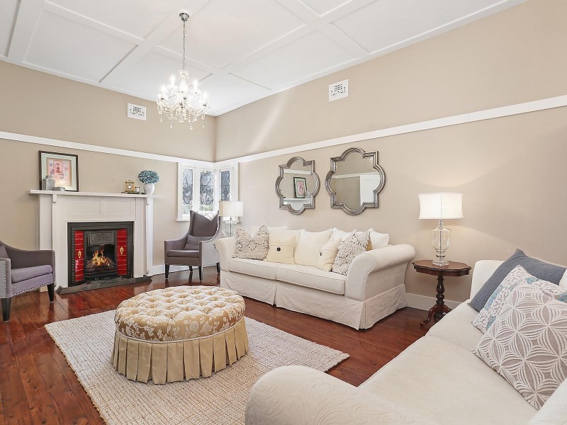 19 Glenview Crescent, Hunters Hill NSW 2110