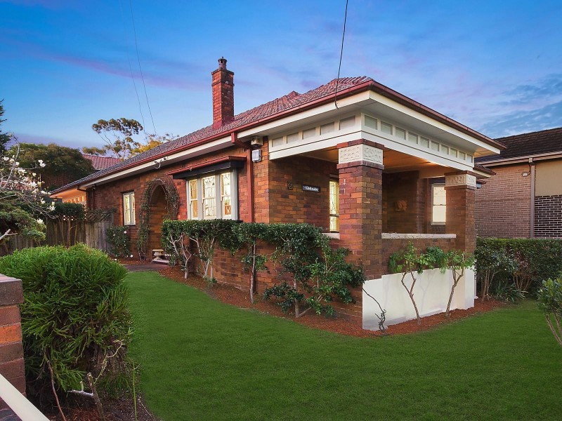 2 Bernard Avenue, Gladesville NSW 2111