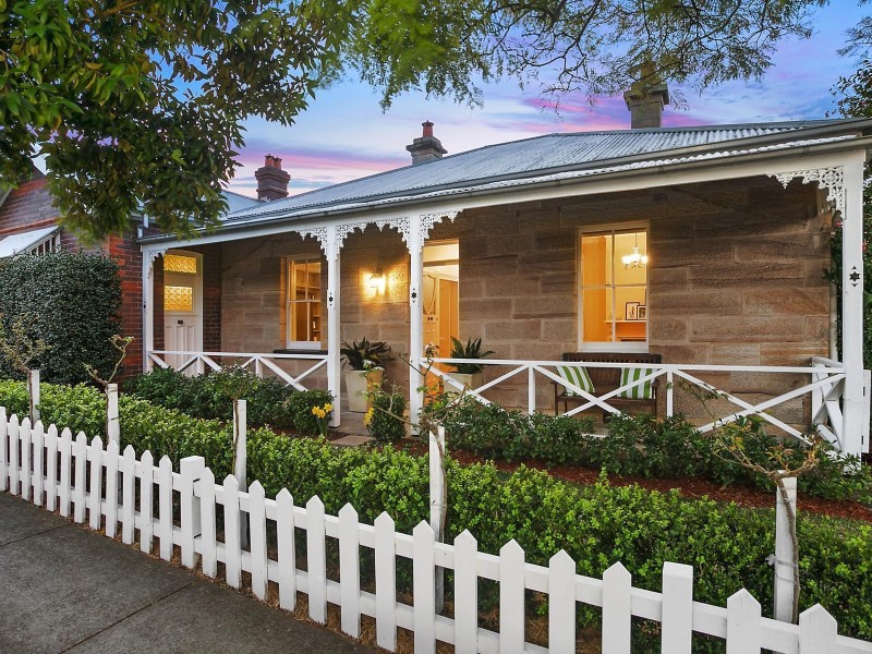 22 Batemans Road, Gladesville NSW 2111