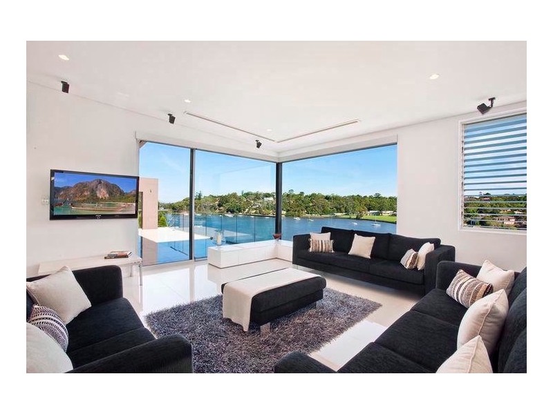 14 The Avenue, Linley Point NSW 2066