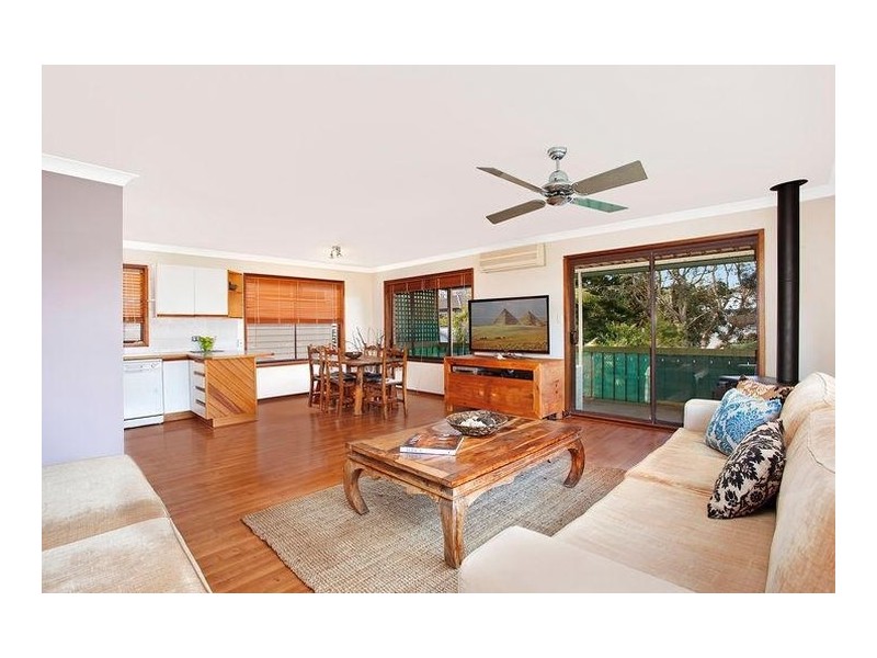 21 Griffin Road, North Curl Curl NSW 2099