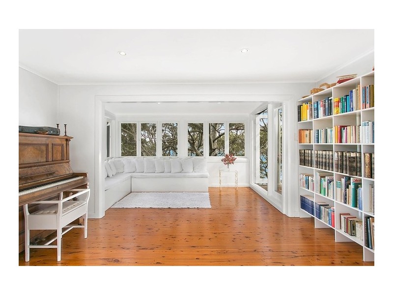 922 Barrenjoey Road, Palm Beach NSW 2108