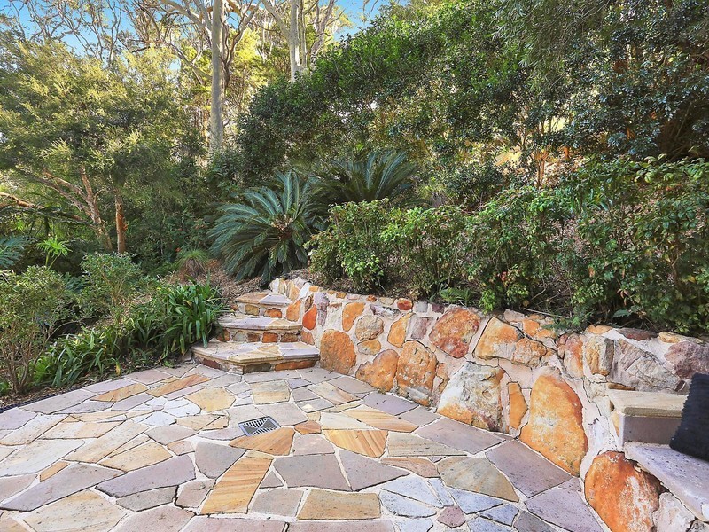 65 Dolphin Crescent, Avalon Beach NSW 2107