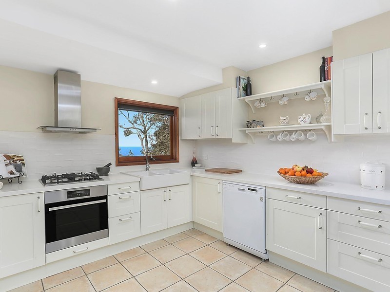 50 York Terrace, Bilgola NSW 2107