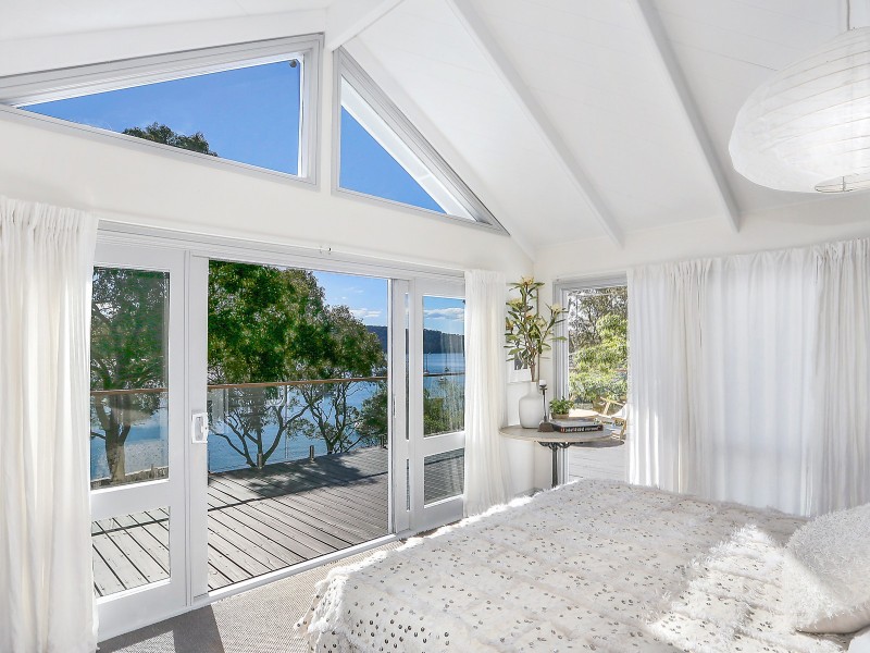 8 Paradise Avenue, Avalon Beach NSW 2107