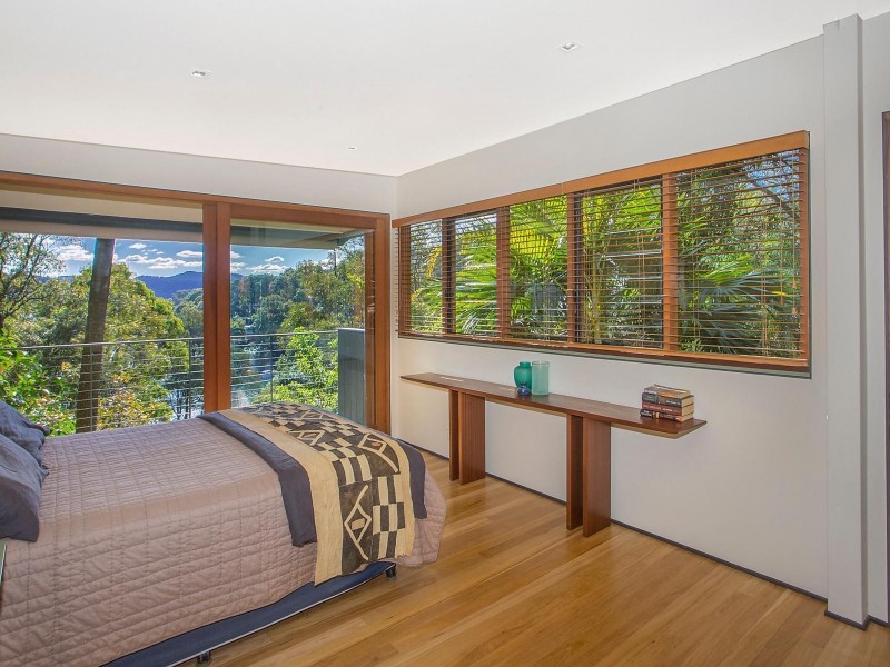 303 Hudson Parade, Avalon Beach NSW 2107