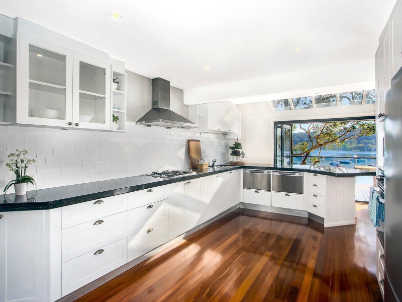 19 Careel Bay Crescent, Avalon Beach NSW 2107