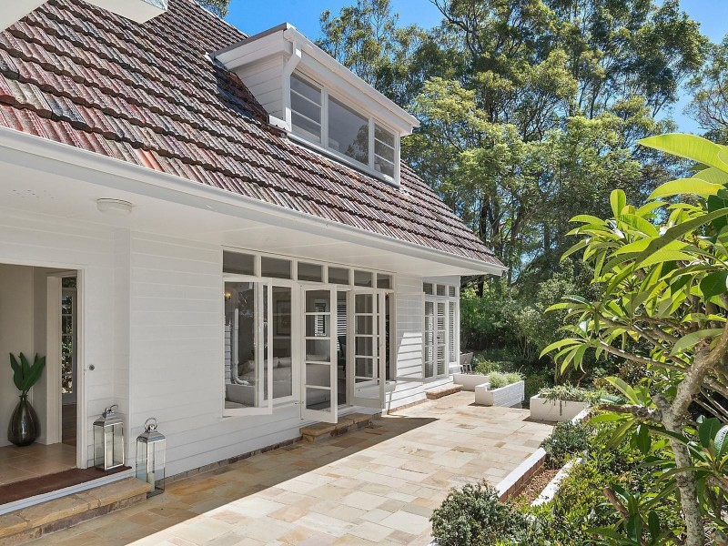 19 Kananook Avenue, Bayview NSW 2104