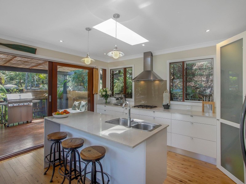 34 Capua Place, Avalon Beach NSW 2107