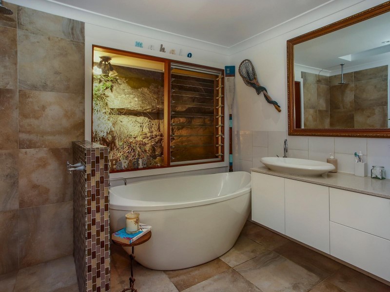 34 Capua Place, Avalon Beach NSW 2107