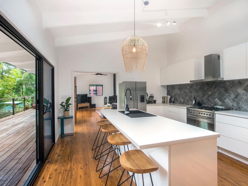 29 Hilltop Road, Avalon Beach NSW 2107