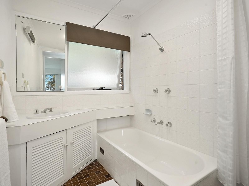 251 Hudson Parade, Avalon Beach NSW 2107