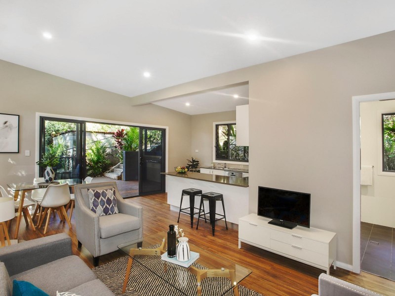 16 Plateau Road, Avalon Beach NSW 2107