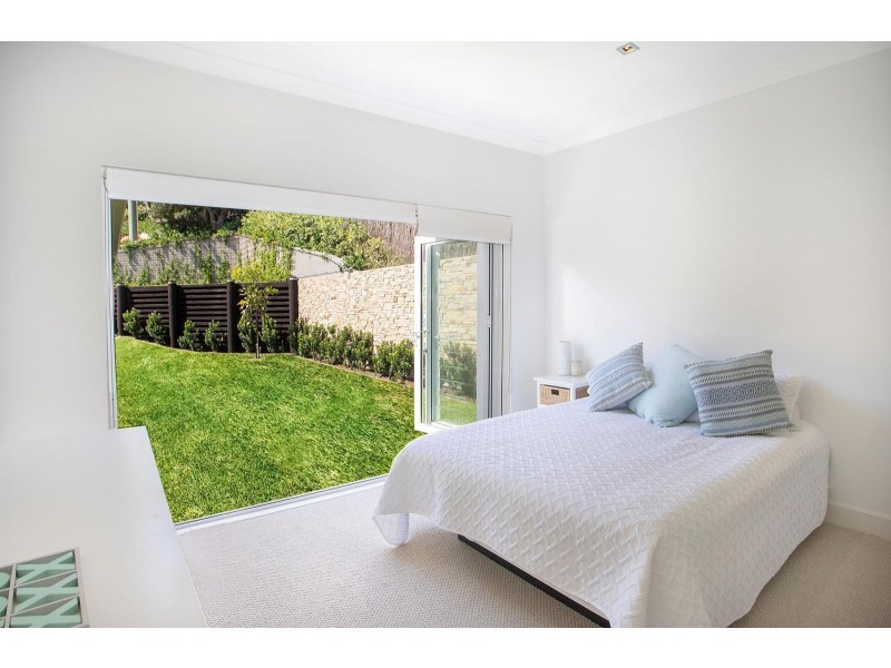 43 Bungan Head Road, Newport NSW 2106