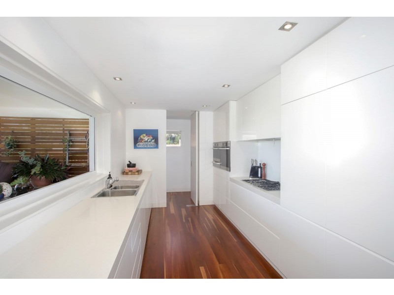 37 Elvina Avenue, Avalon Beach NSW 2107