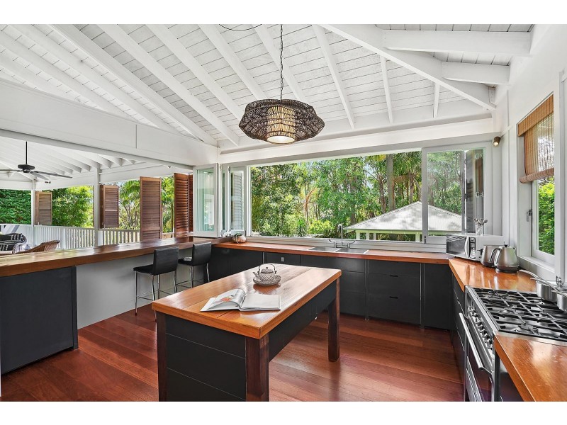 2 Coolawin Road, Avalon Beach NSW 2107