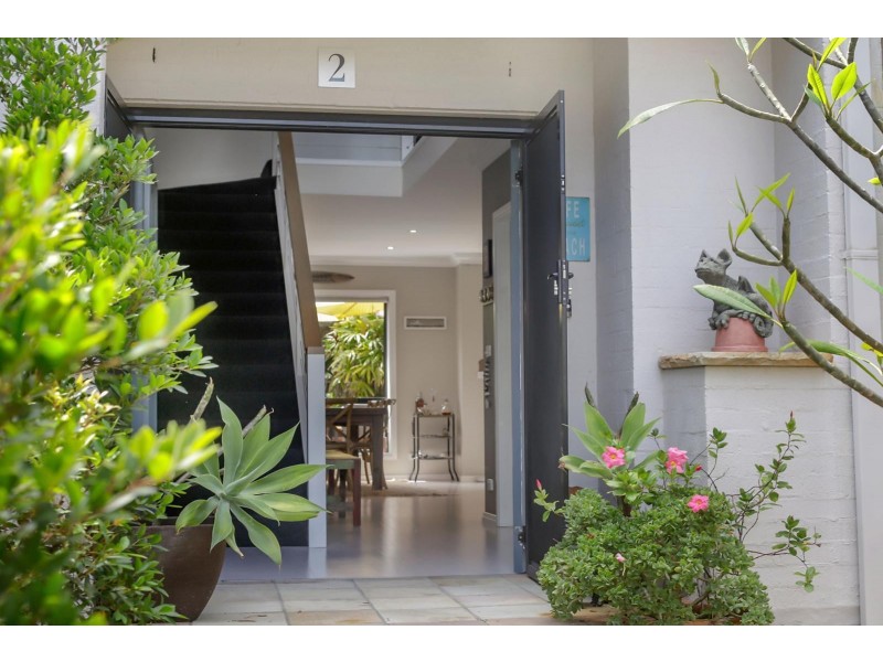 2/8-10 The Crescent, Avalon Beach NSW 2107