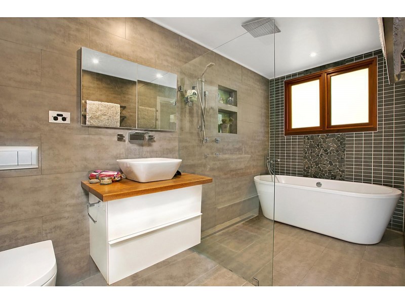 329 Lower Plateau Road, Bilgola Plateau NSW 2107