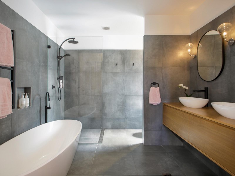 64 Dolphin Crescent, Avalon Beach NSW 2107