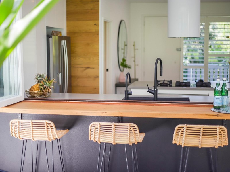 64 Dolphin Crescent, Avalon Beach NSW 2107