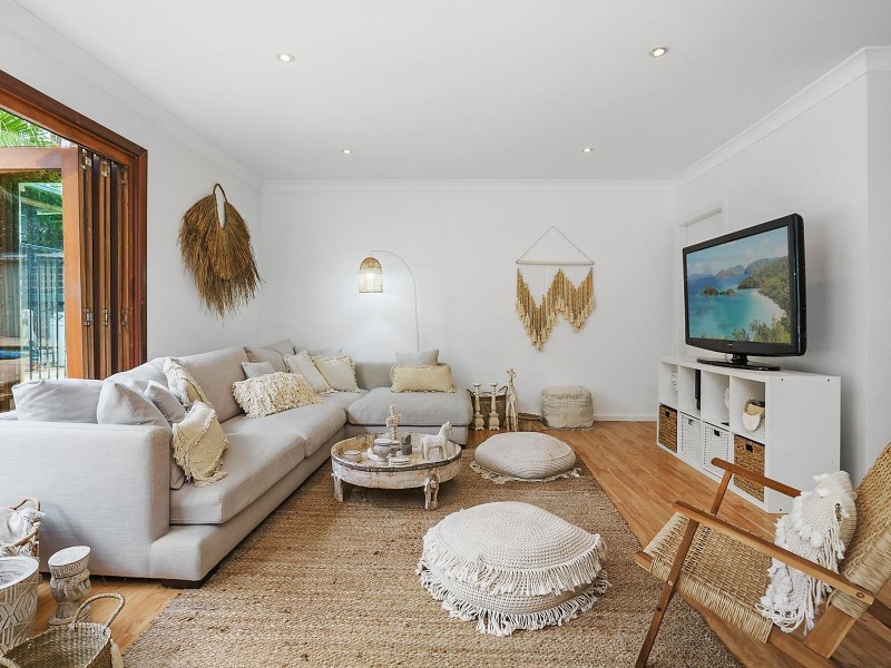 9 Gladstone Street, Newport NSW 2106