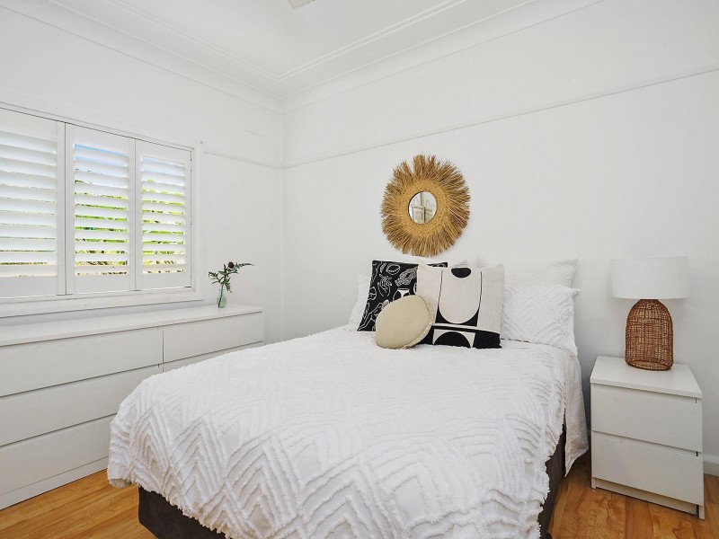 9 Gladstone Street, Newport NSW 2106