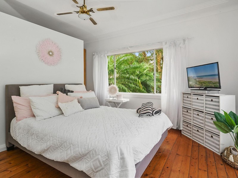 9 Gladstone Street, Newport NSW 2106