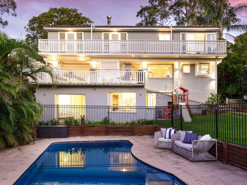 11 Loblay Crescent, Bilgola Plateau NSW 2107