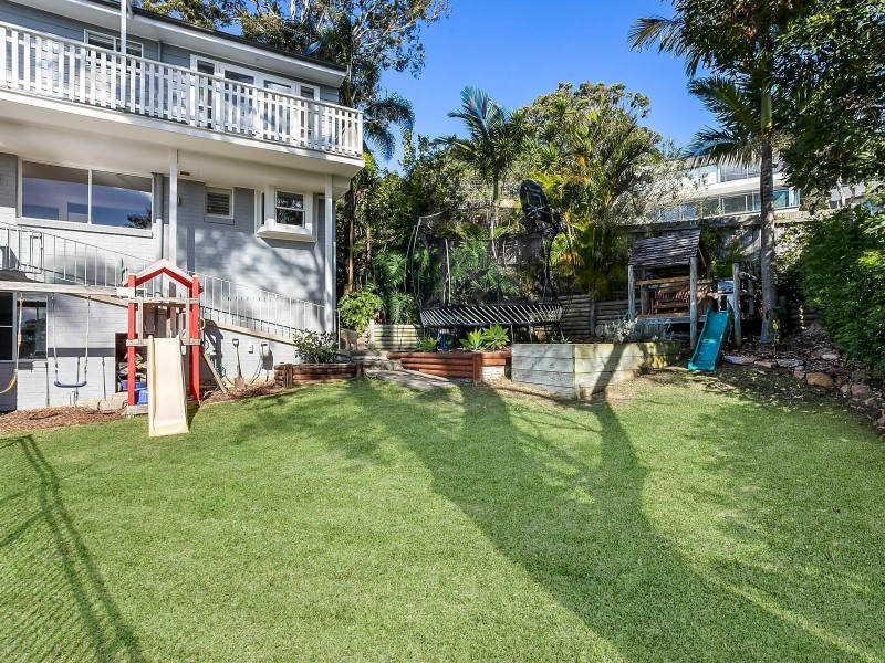 11 Loblay Crescent, Bilgola Plateau NSW 2107